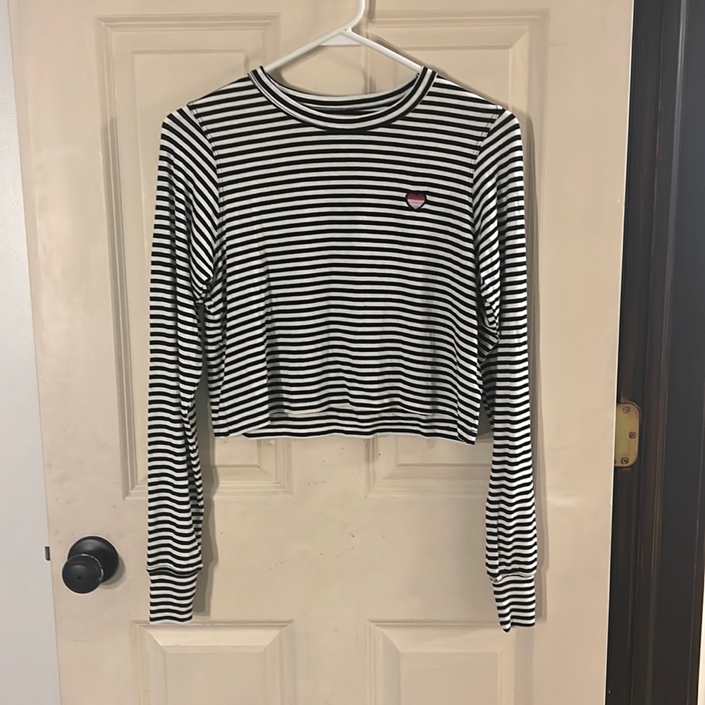 Spiritual Gangster Xsmall long sleeve crop top lightweight/soft